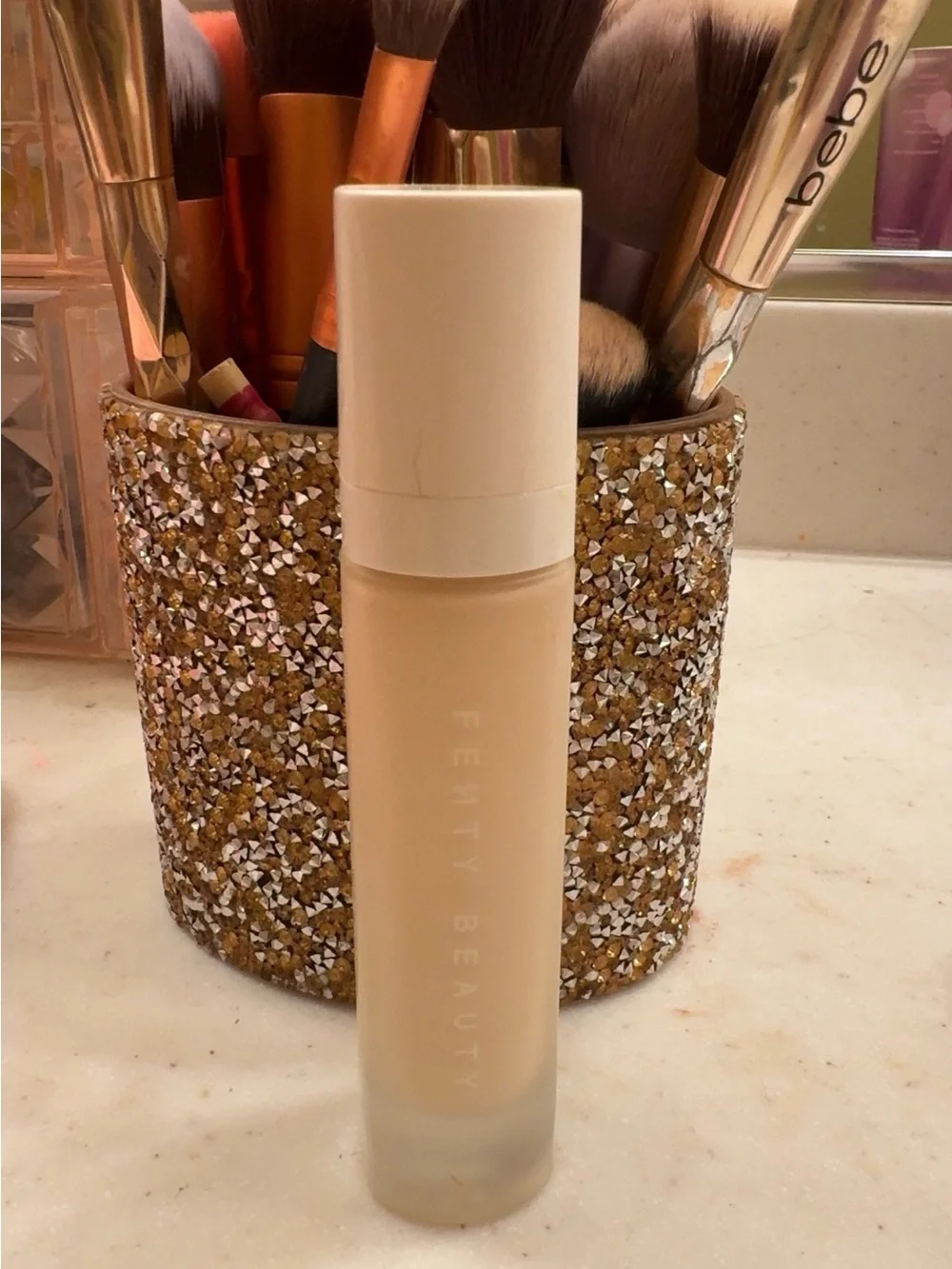 FENTY Beauty Pro Filt'r Soft Matte Foundation - Light/Beige